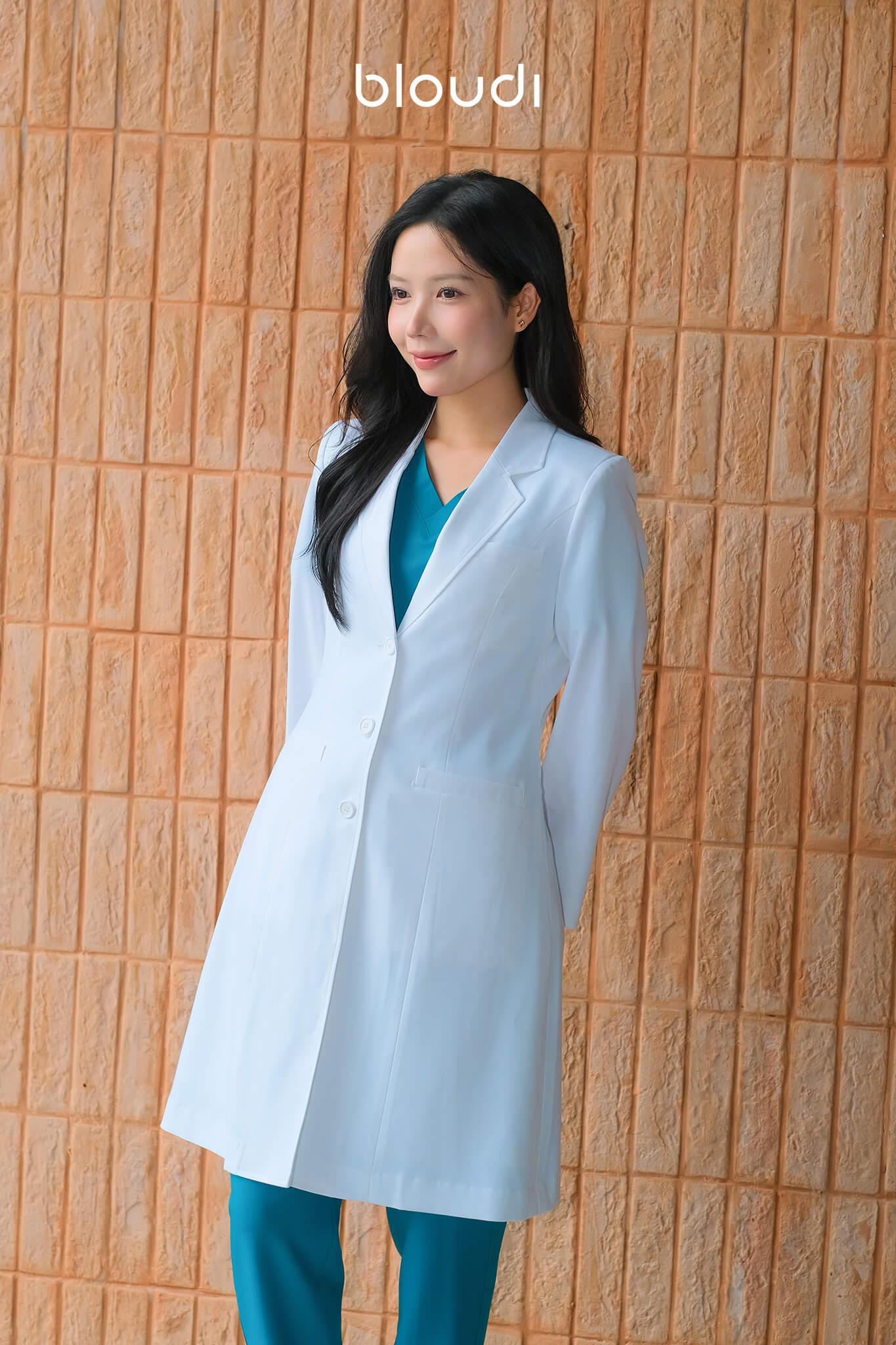 Classic Lab Coat Nữ