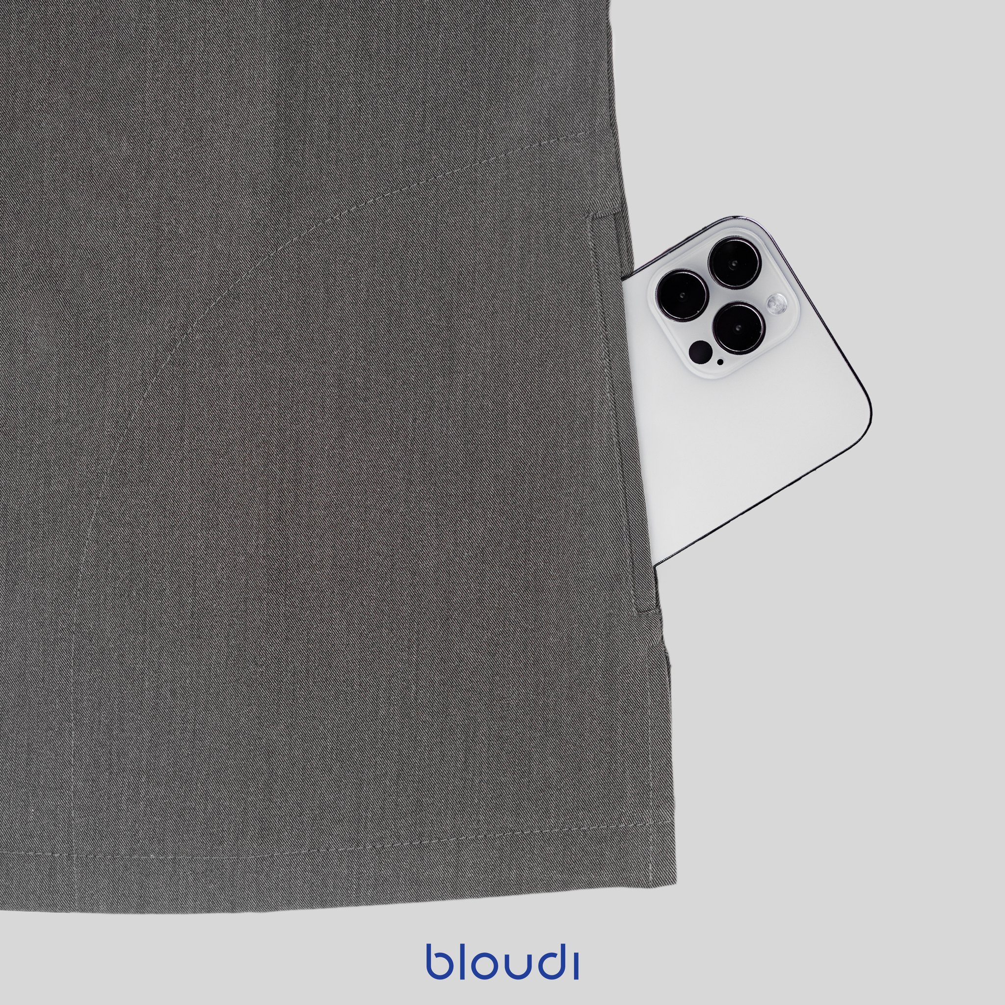 Cách Chọn Blouse Cho Mùa Hè: Thoáng Mát Mà Vẫn Chỉnh Tề