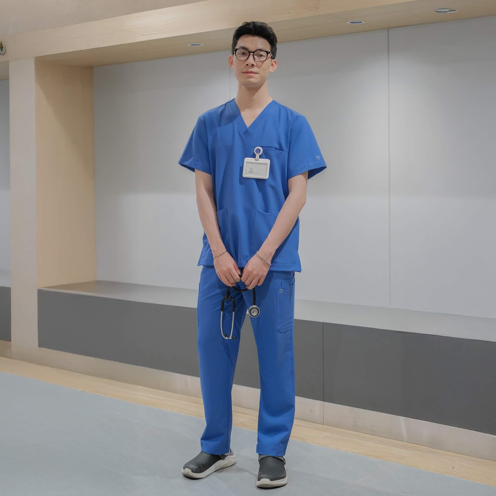 Cách Lựa Chọn Scrub Y Tế Cho Nam Giới