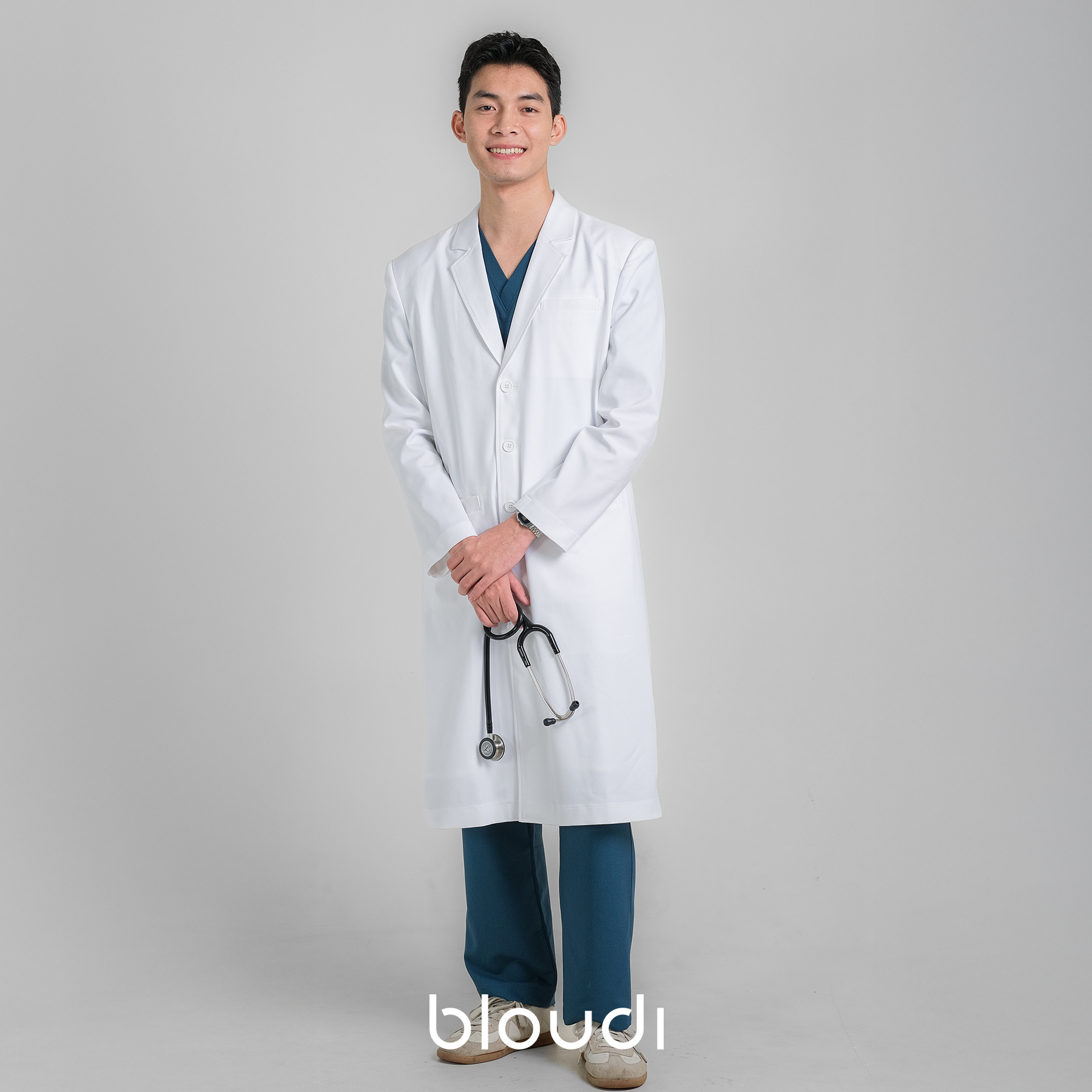 Cách Chọn Blouse Phù Hợp Với Từng Chuyên Khoa