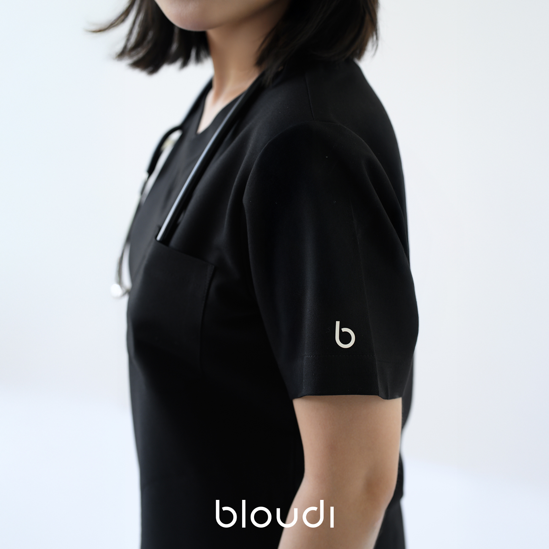 Xu Hướng Đồng Phục Y Tế Mới: Tối Giản Nhưng Hiện Đại