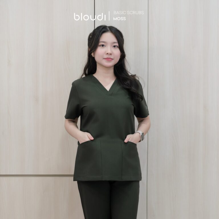 Tầm Quan Trọng của Đồng Phục Trong Xây Dựng Hình Ảnh Cá Nhân Bác Sĩ