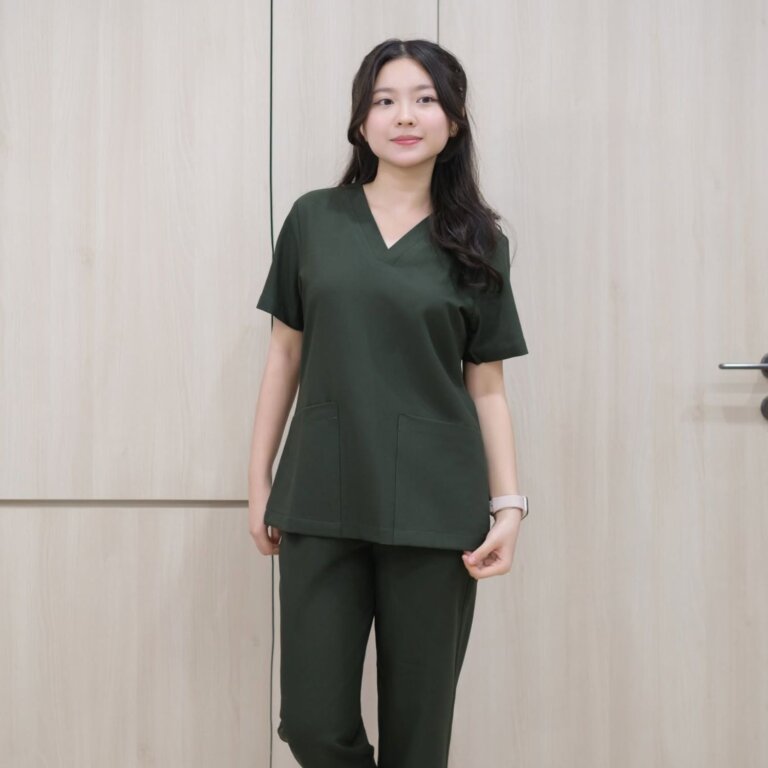 5 Sai Lầm Tai Hại Khi Giặt Scrub Y Tế Khiến Áo Nhanh Hỏng Và Mất Form